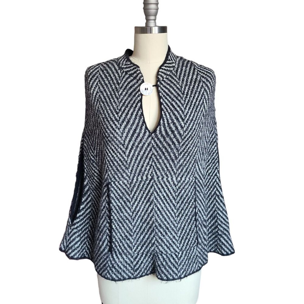 Kate Spade Baby Alpaca Black Gray Wool Chevron Poncho Sweater Small Medium